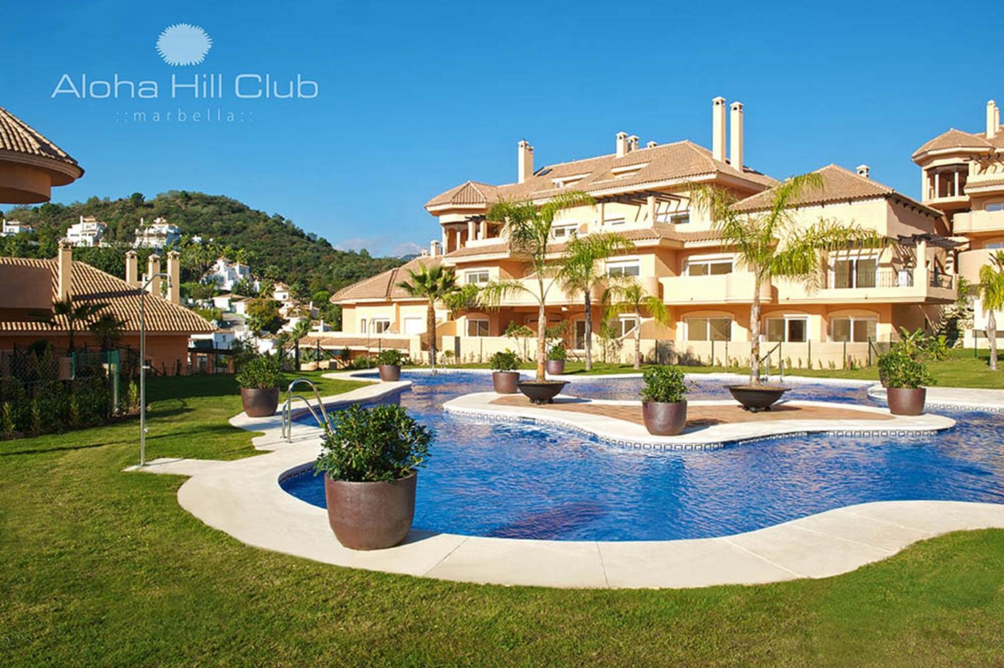 Aloha Hill Club Lluxury 5 Star Golf Resort Near Puerto Banus And Marbella Exterior photo
