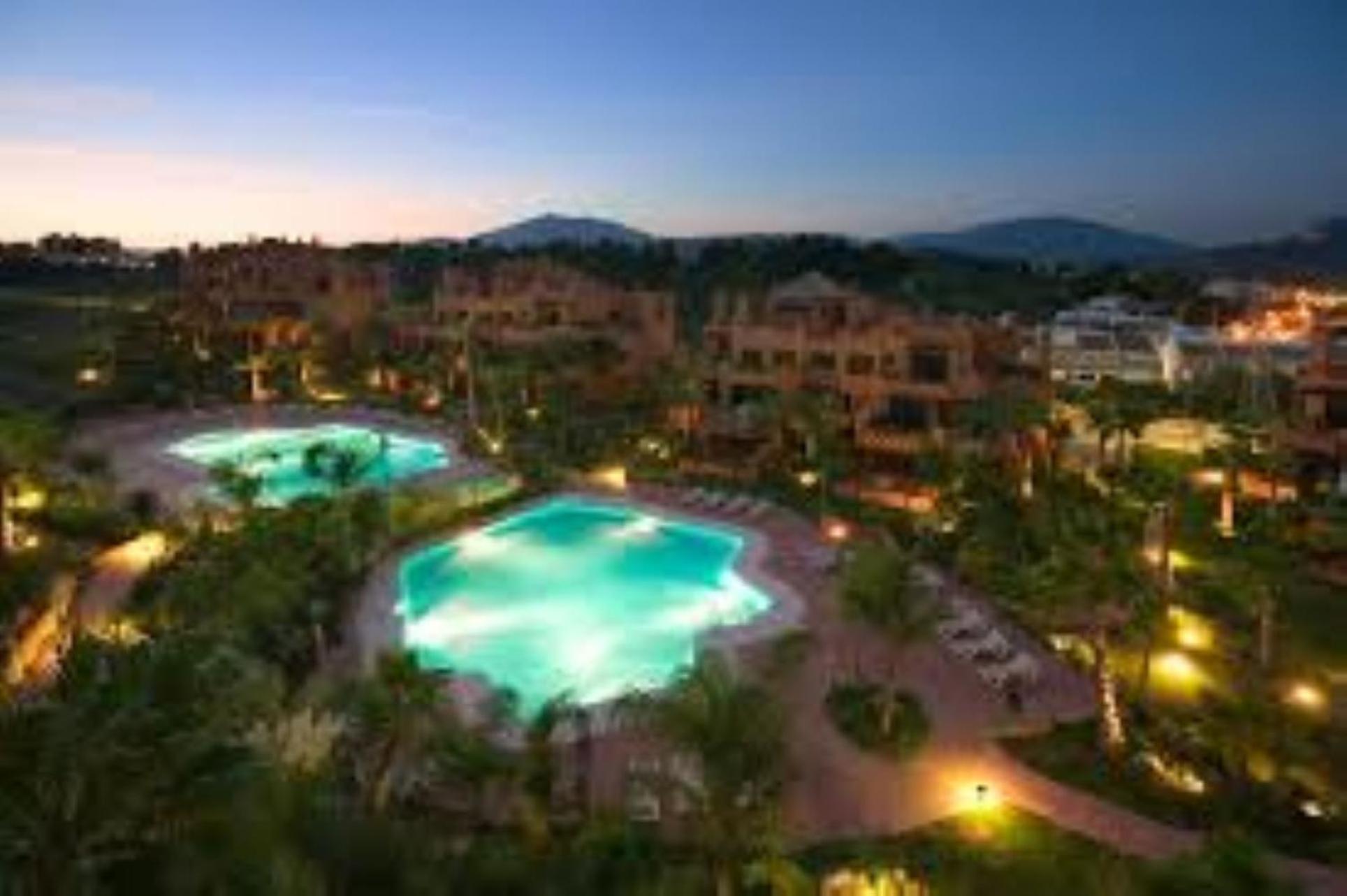 Aloha Hill Club Lluxury 5 Star Golf Resort Near Puerto Banus And Marbella Exterior photo