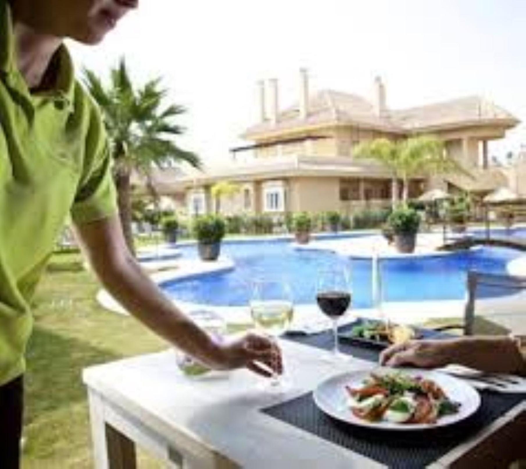 Aloha Hill Club Lluxury 5 Star Golf Resort Near Puerto Banus And Marbella Exterior photo