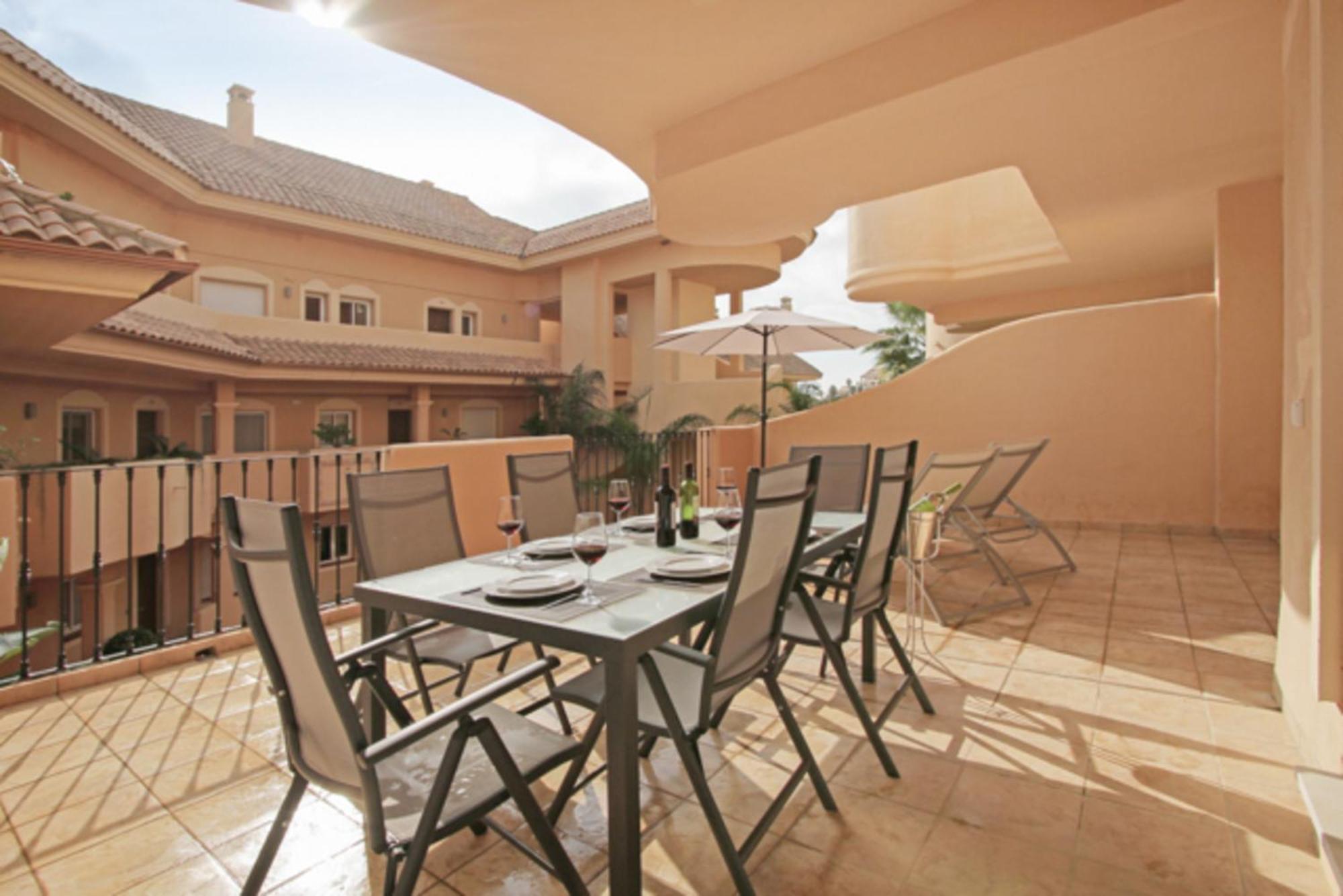 Aloha Hill Club Lluxury 5 Star Golf Resort Near Puerto Banus And Marbella Exterior photo
