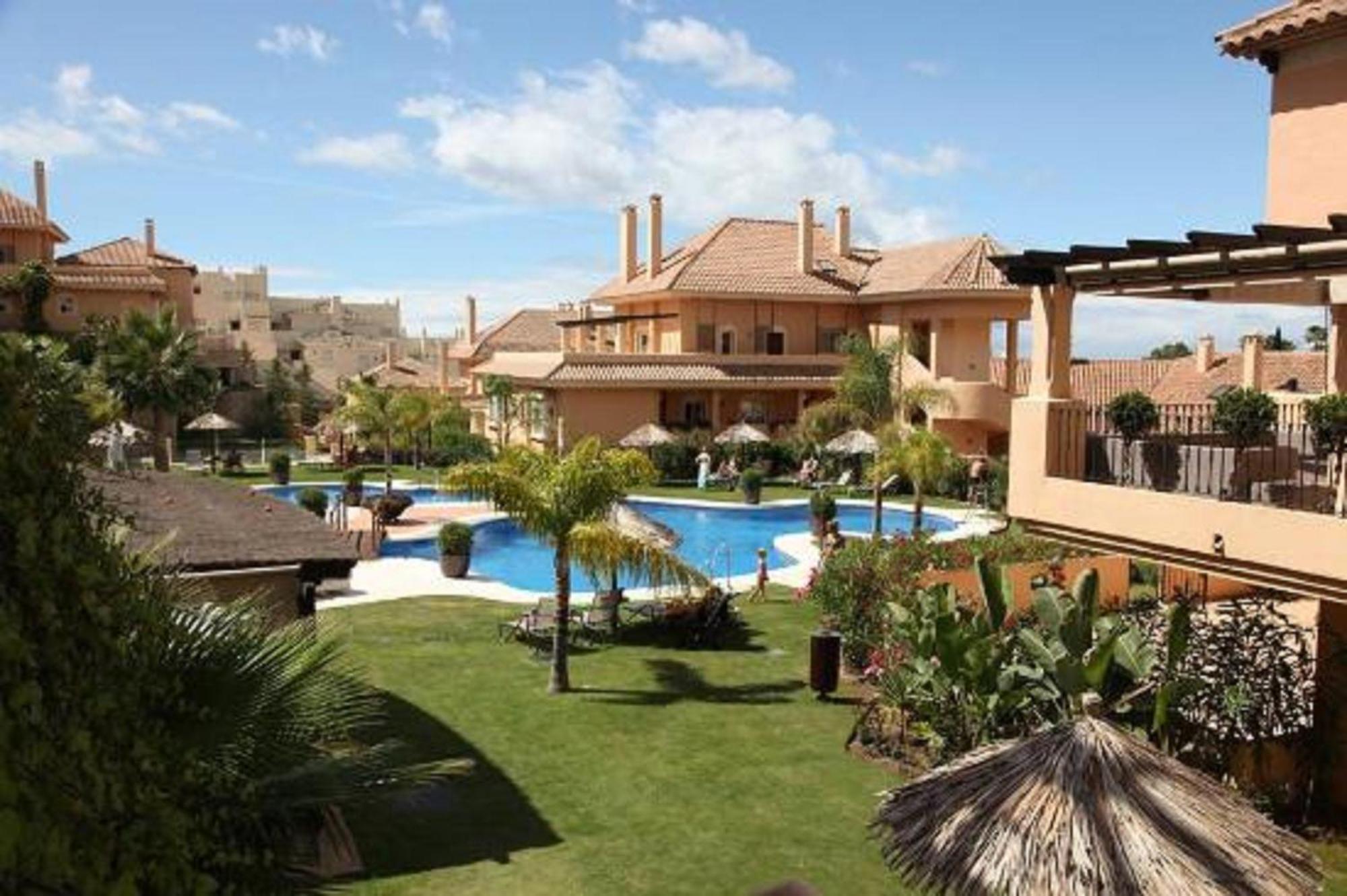 Aloha Hill Club Lluxury 5 Star Golf Resort Near Puerto Banus And Marbella Exterior photo