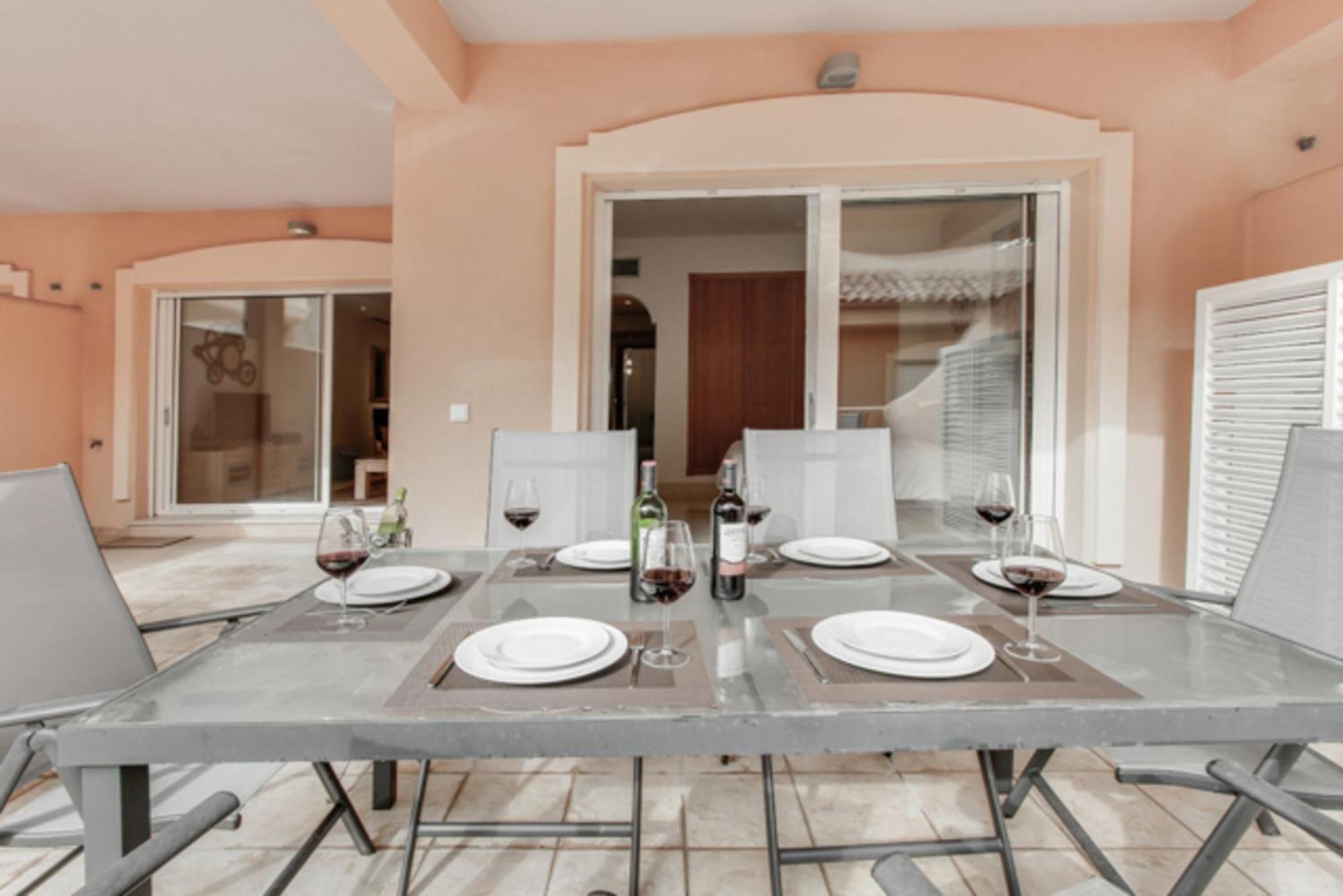 Aloha Hill Club Lluxury 5 Star Golf Resort Near Puerto Banus And Marbella Exterior photo